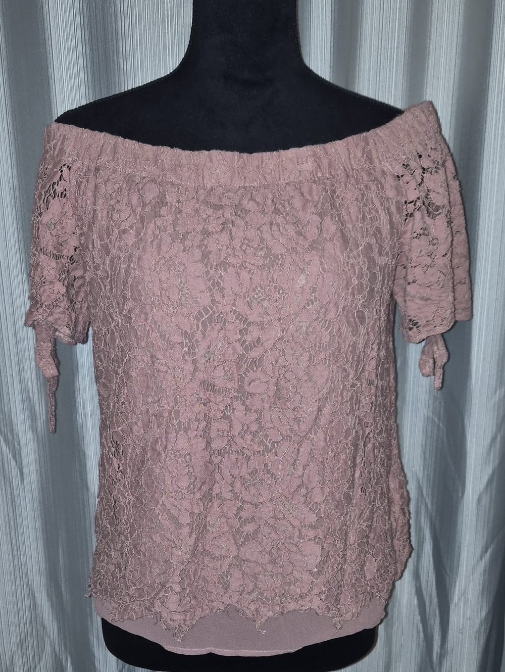 Haute Monde Dusty Rose Lace Off-Shoulder Blouse